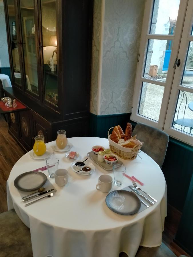 La Cour Des Ursulines Hotel Josselin Kültér fotó